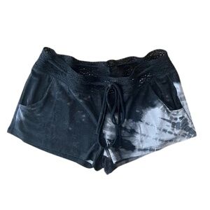 Surf Gypsy Tie Dye Shorts | Black Gray | Size M
